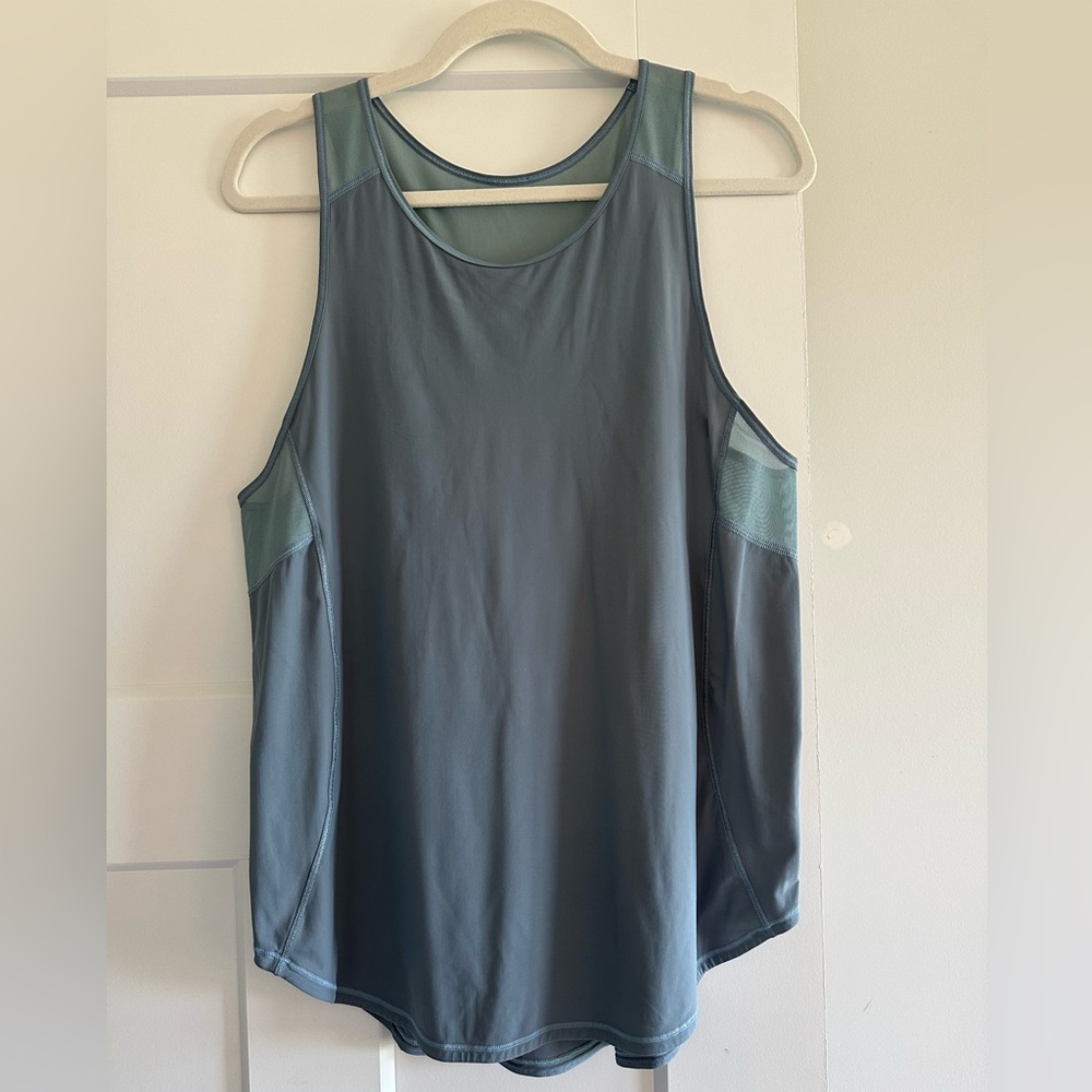 Lululemon sculpt tank, size 10